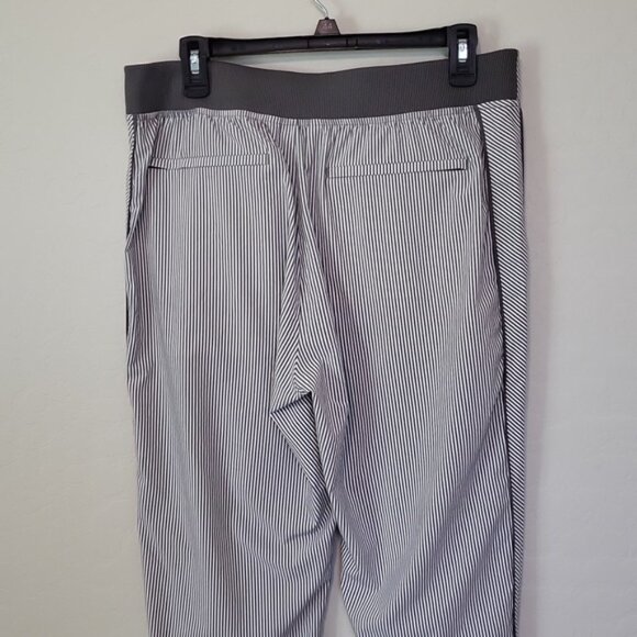 Athleta Gray Brooklyn Ankle Pants - Picture 9 of 15